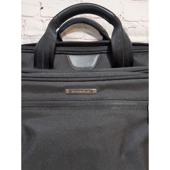 Briggs and Riley Executive Clamshell Brief Case Laptop Messenger Bag KB203C-4 - Picture 2 of 16